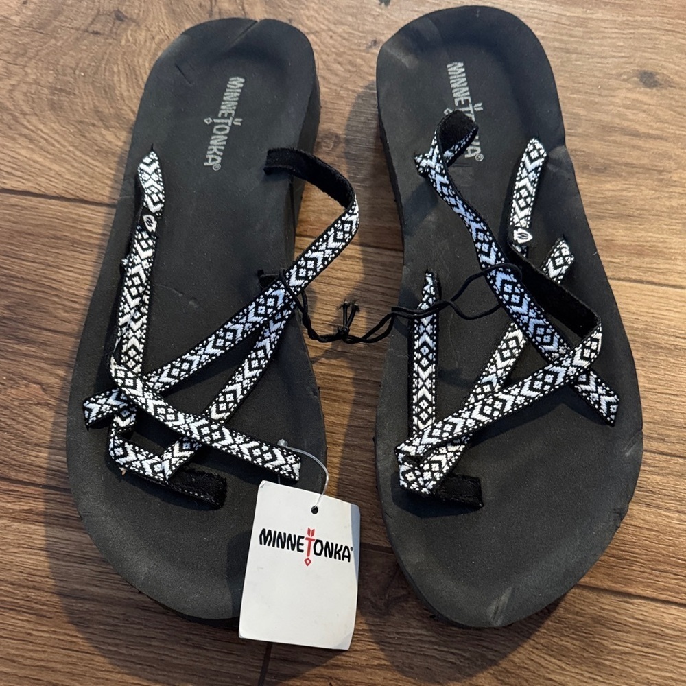 Minnetonka Black and White Patterned Sandals
